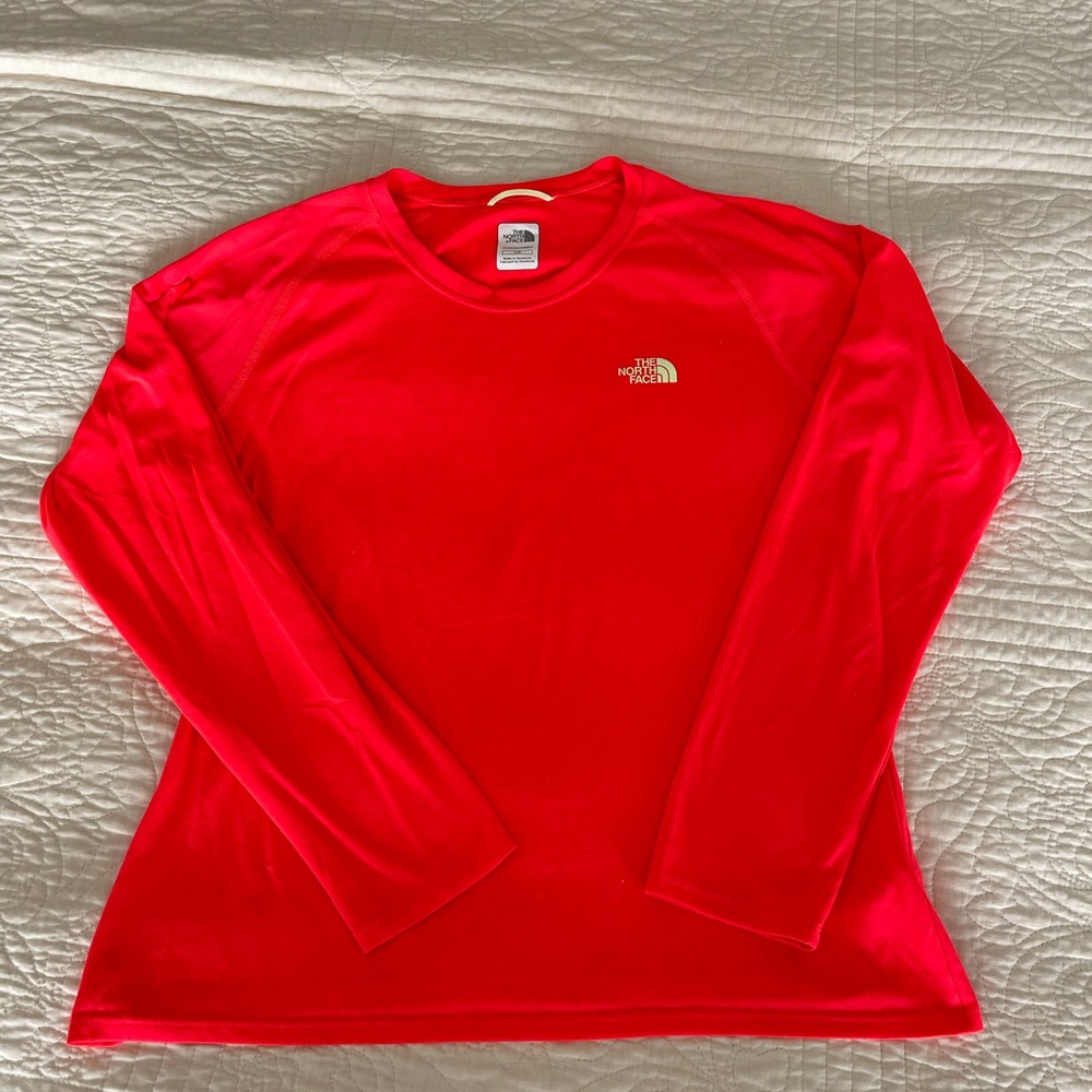 The North Face Vapor Wick long sleeve tee, size large